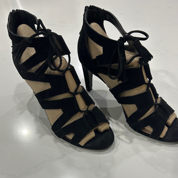 Tahari Norway Black Suede High Heal Sandals - Picture 3 of 7